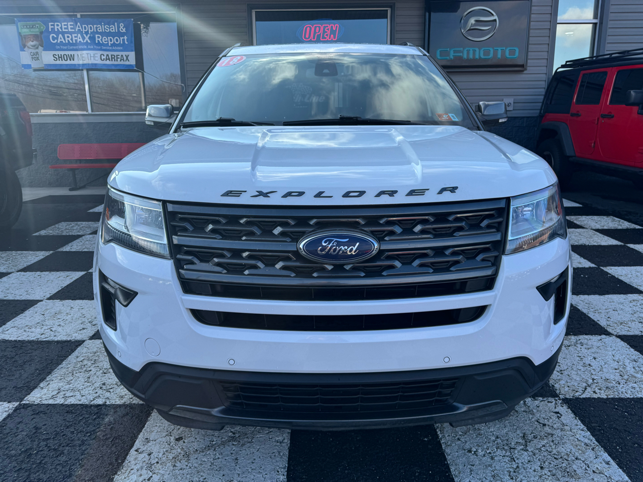 Ford Explorer XLT 4WD 2018