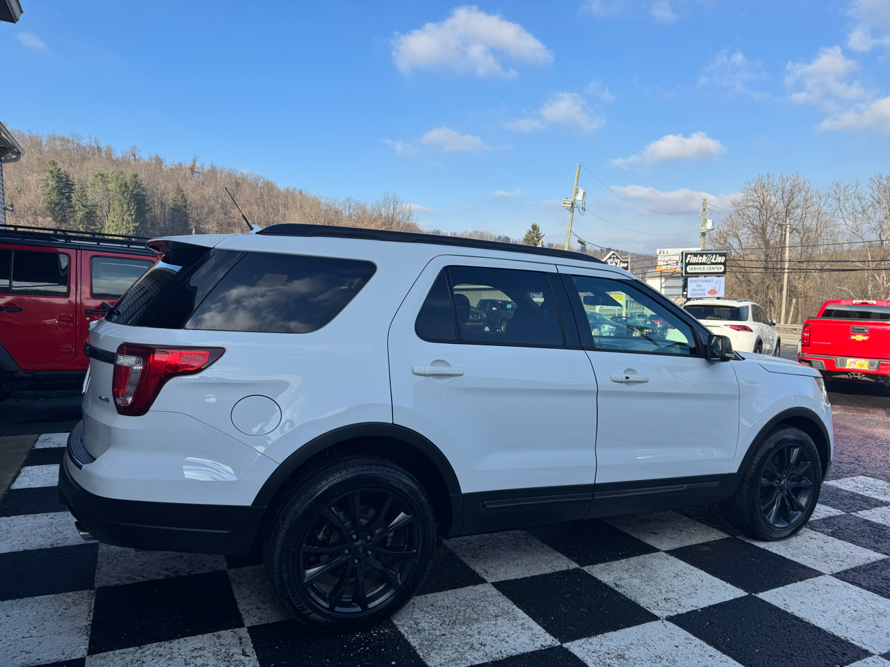 Ford Explorer XLT 4WD 2018