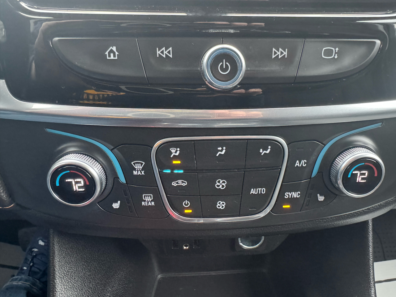 Chevrolet Traverse AWD 4dr LT Cloth w/1LT 2019