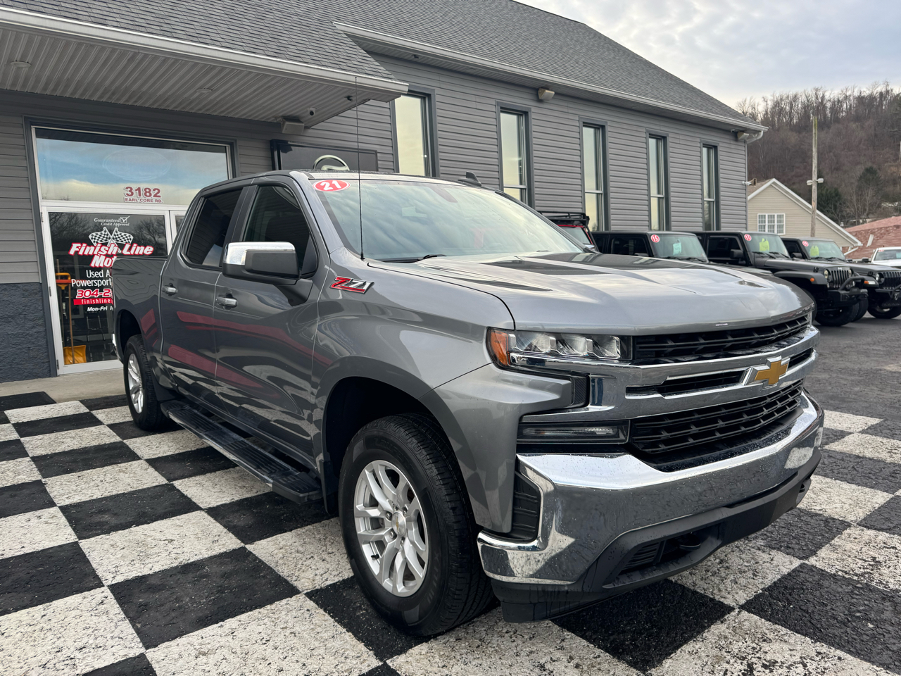 Chevrolet Silverado 1500 4WD Crew Cab 147" LT w/1LT 2021
