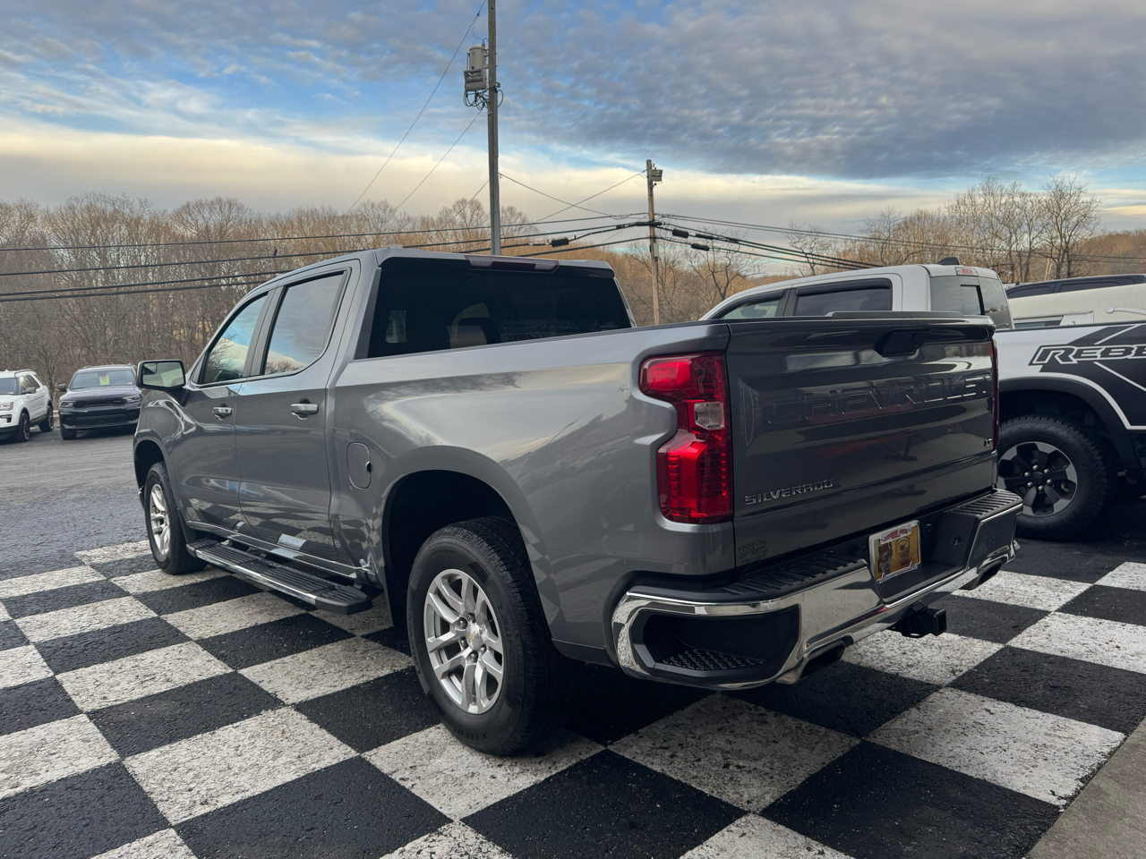Chevrolet Silverado 1500 4WD Crew Cab 147" LT w/1LT 2021