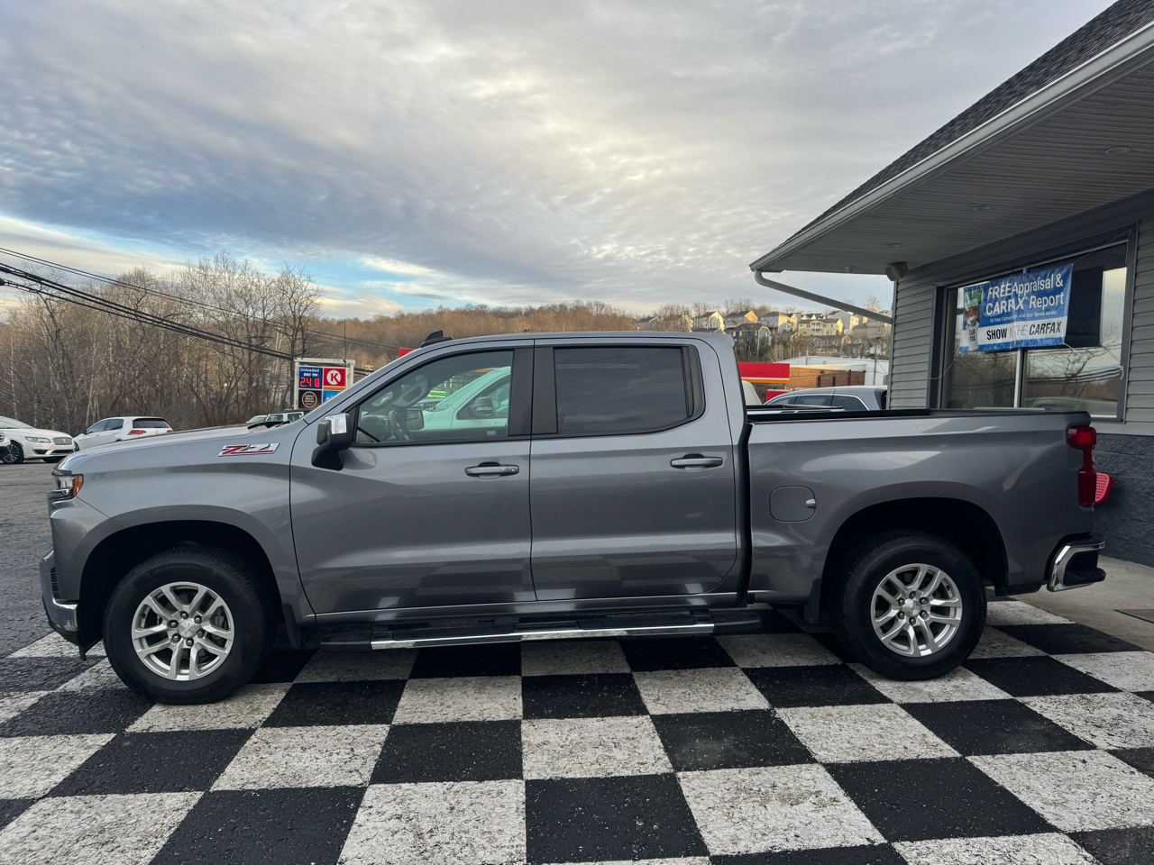 Chevrolet Silverado 1500 4WD Crew Cab 147" LT w/1LT 2021
