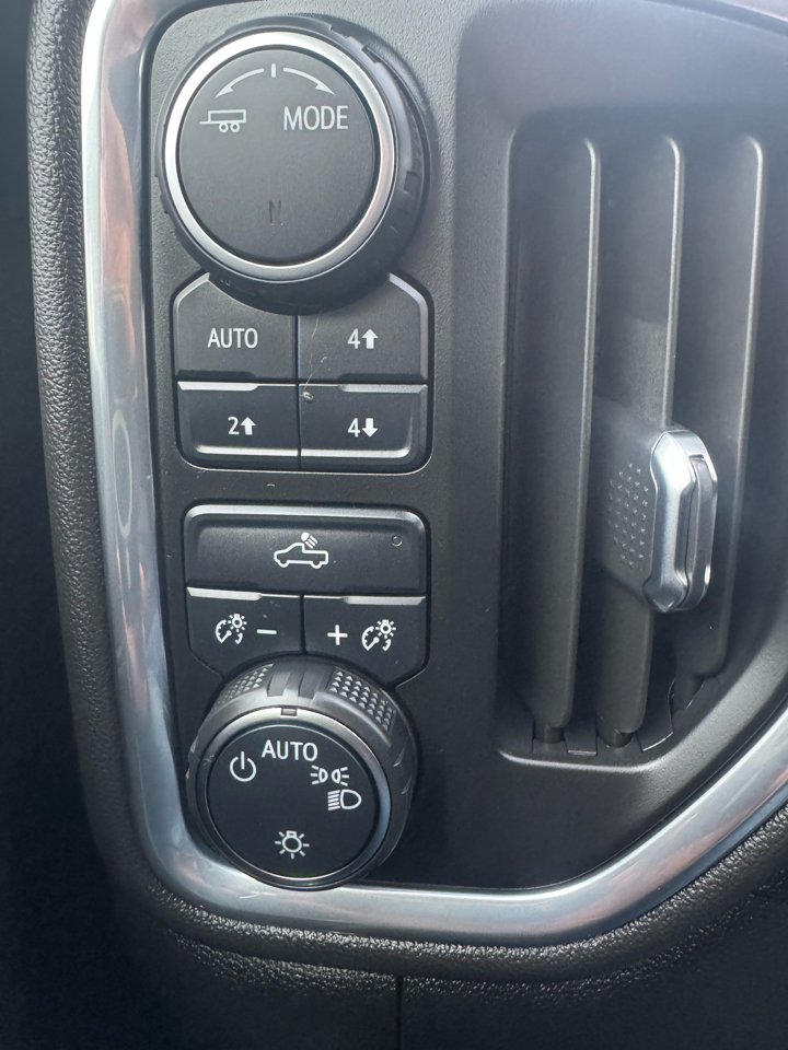 Chevrolet Silverado 1500 4WD Crew Cab 147" LT w/1LT 2021