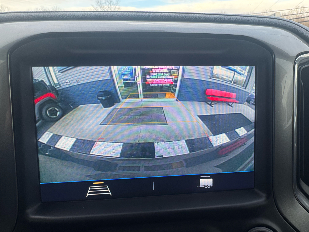 Chevrolet Silverado 1500 4WD Crew Cab 147" LT w/1LT 2021