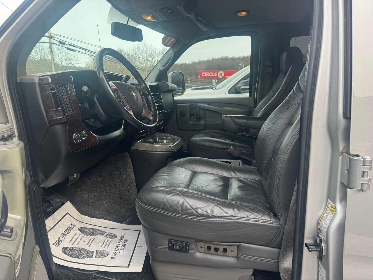 Chevrolet Express Van  2011