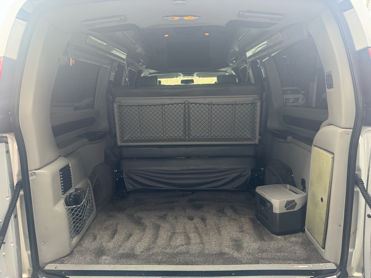 Chevrolet Express Van  2011