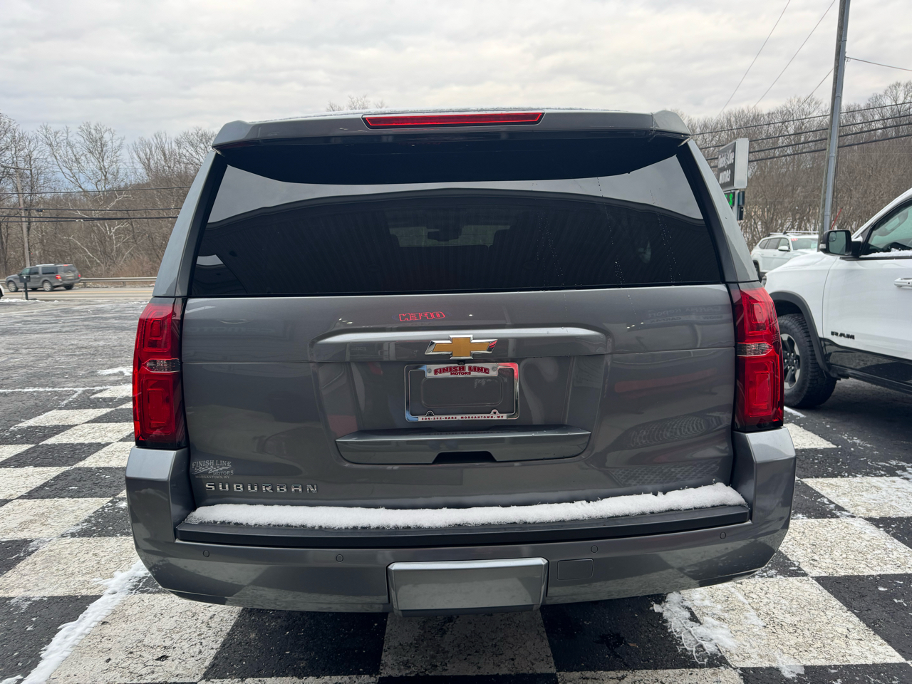 Chevrolet Suburban 4WD 4dr 1500 LT 2018