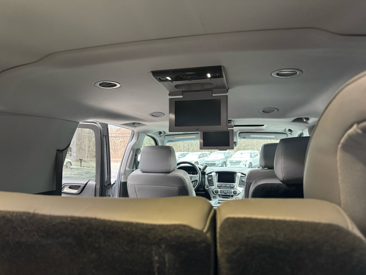 Chevrolet Suburban 4WD 4dr 1500 LT 2018