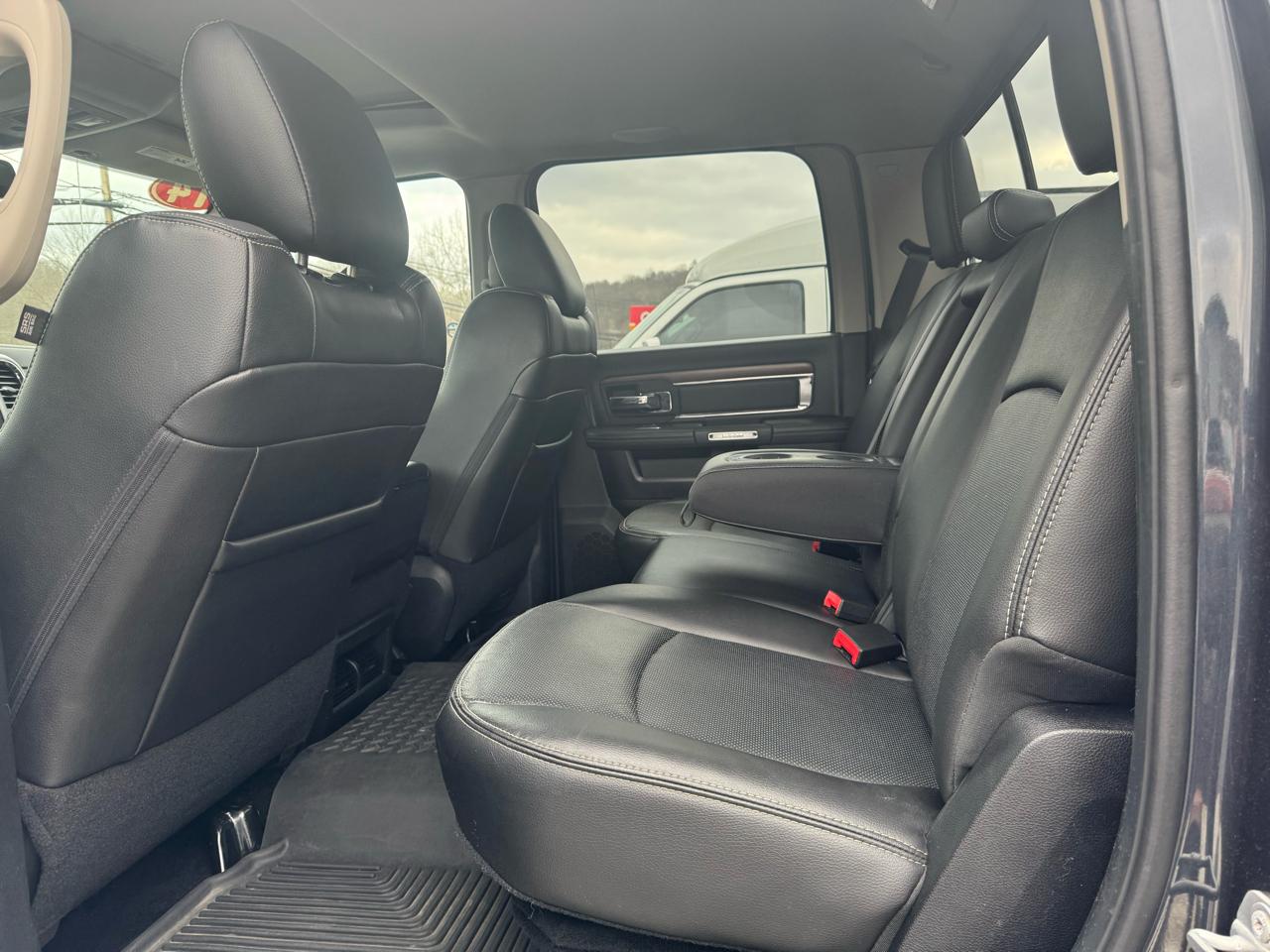 RAM 2500 4WD Crew Cab 149" Laramie Power Wagon 2014