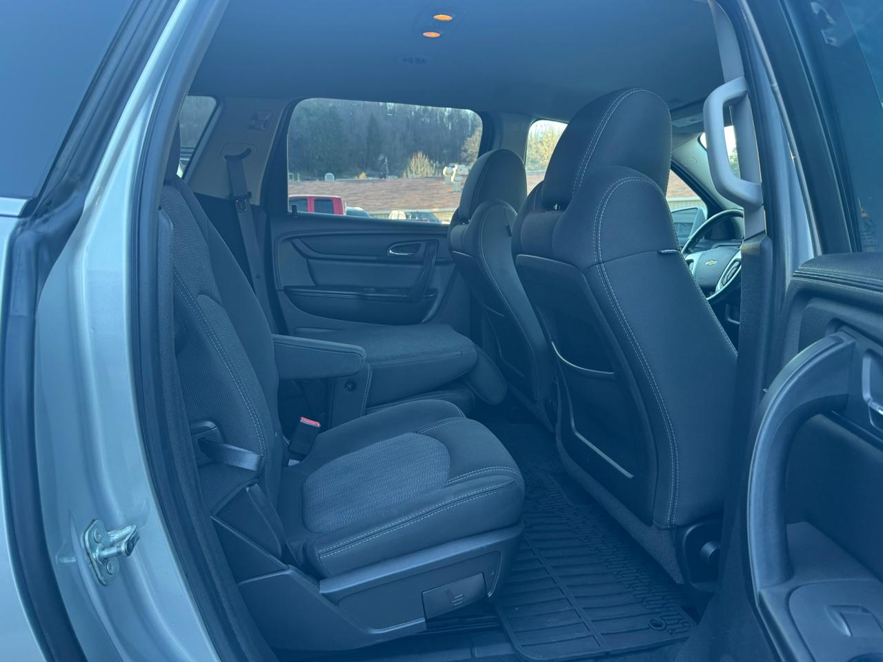 Chevrolet Traverse AWD 4dr LT w/1LT 2015