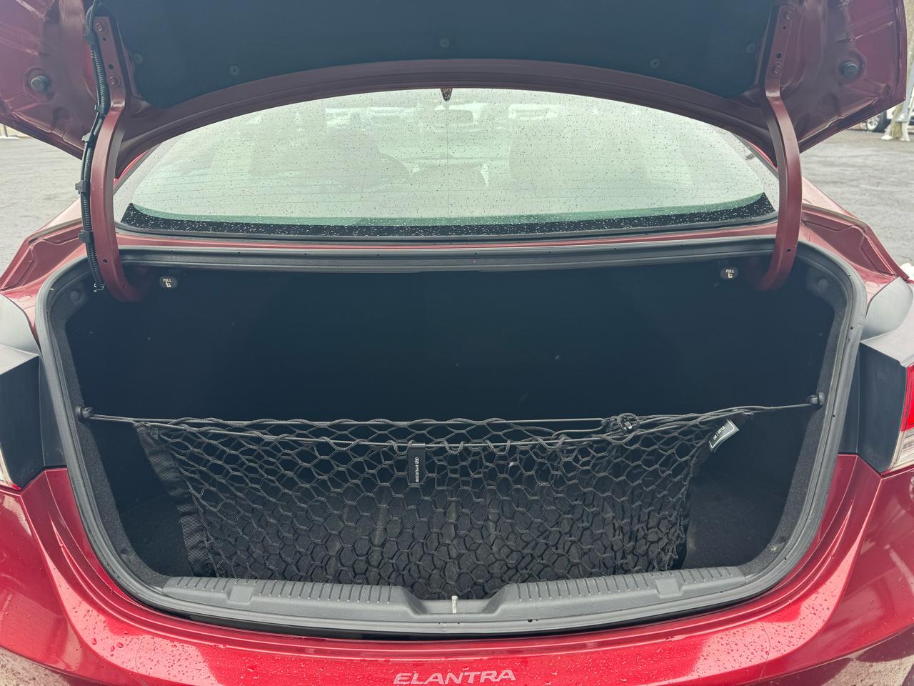 Hyundai Elantra 4dr Sdn Auto Limited 2013