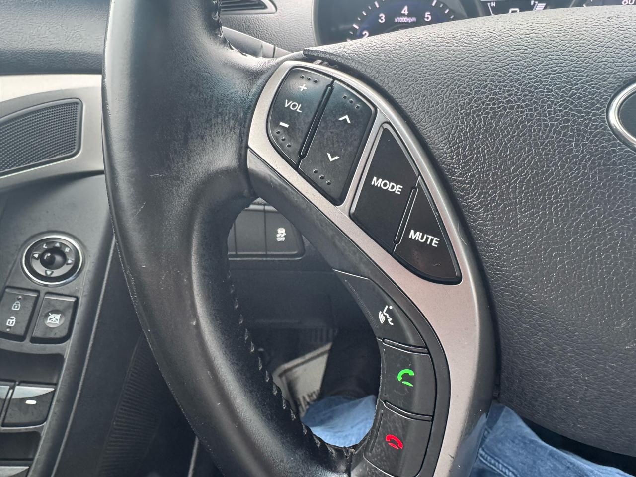 Hyundai Elantra 4dr Sdn Auto Limited 2013