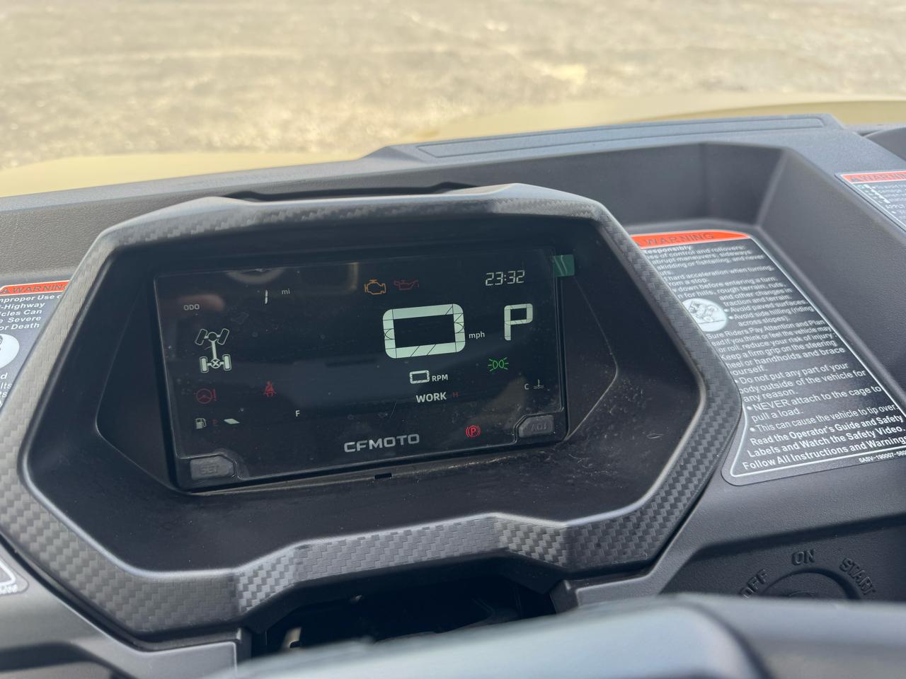 CFMOTO UFORCE 800XL  2026