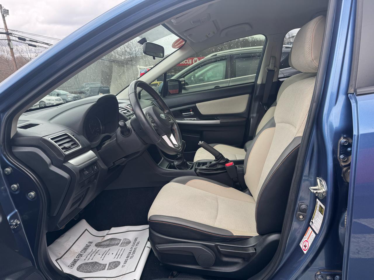 Subaru Crosstrek 2.0i Premium Manual 2017