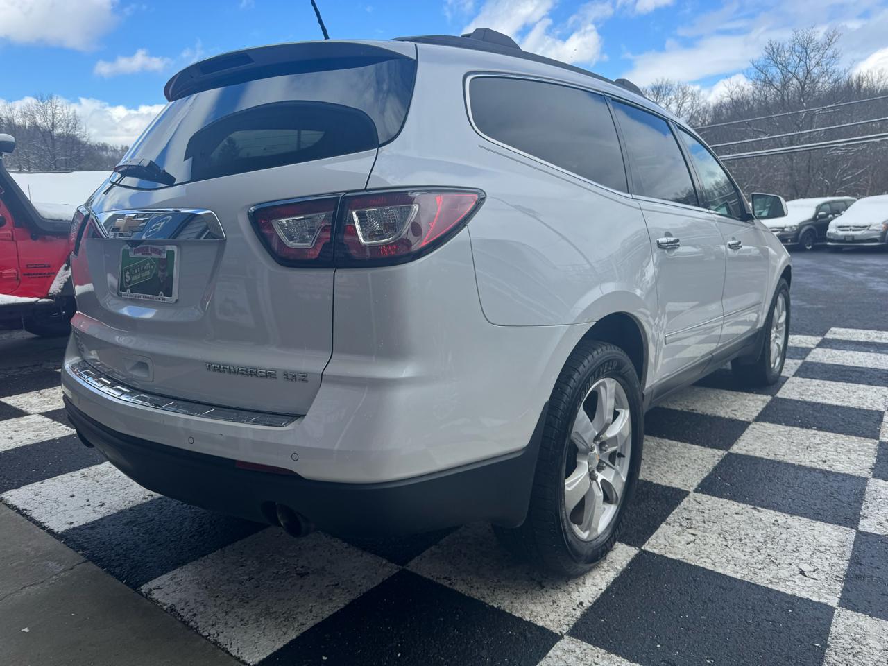 Chevrolet Traverse AWD 4dr LTZ 2016