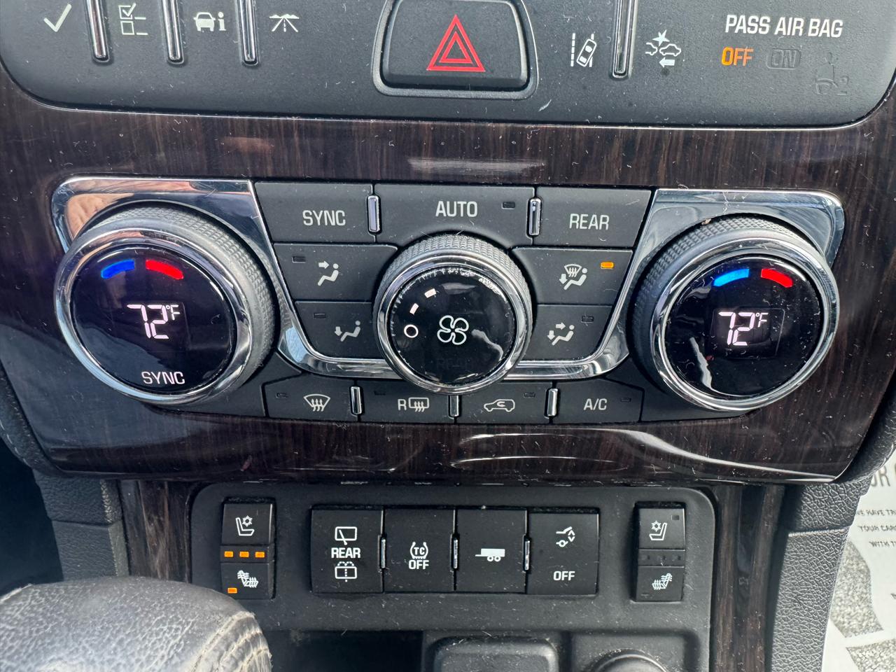 Chevrolet Traverse AWD 4dr LTZ 2016