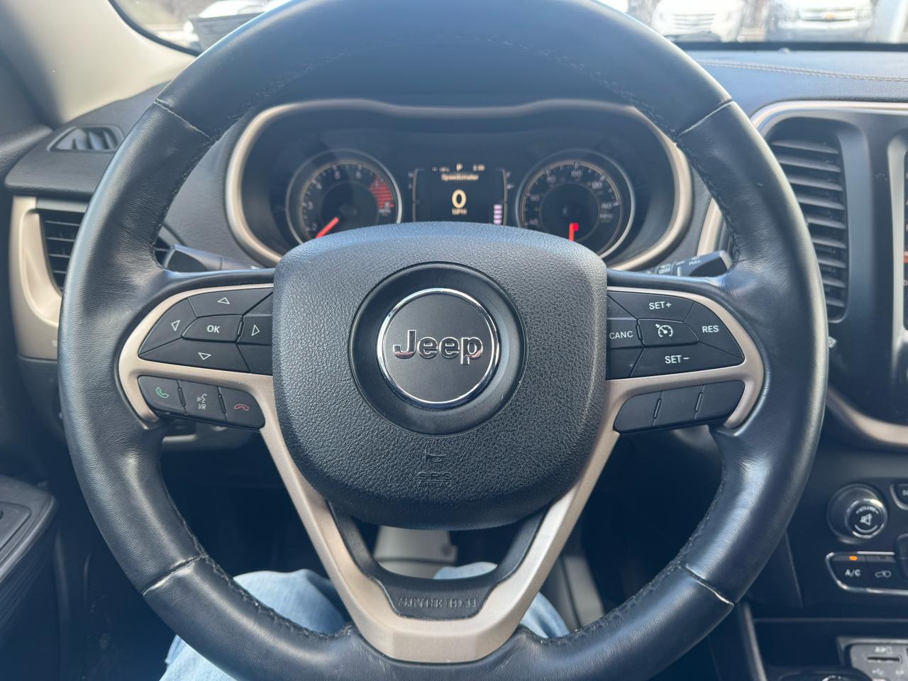 Jeep Cherokee 4WD 4dr Latitude 2016