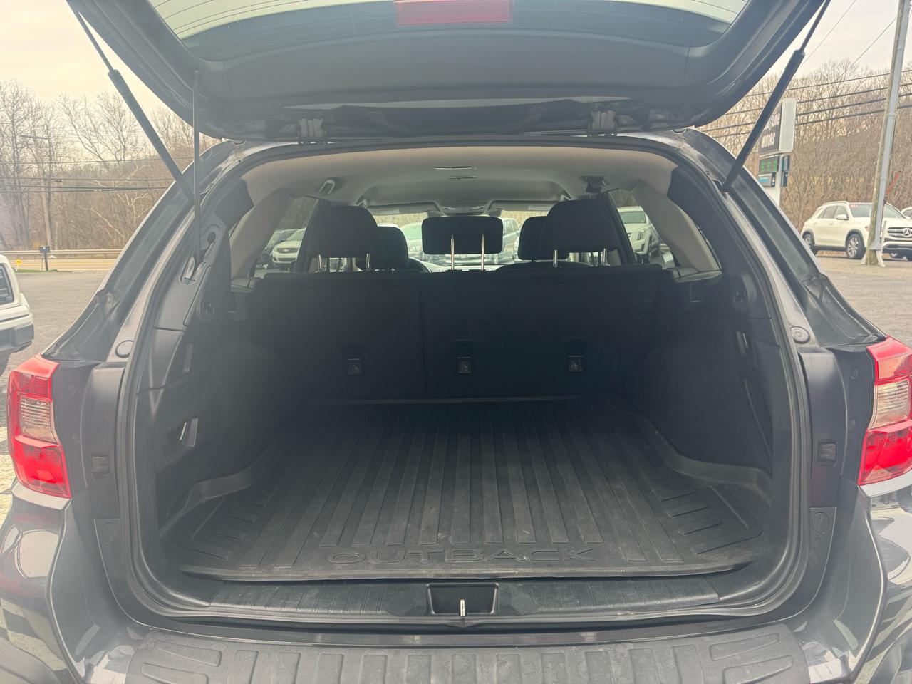 Subaru Outback 2.5i Premium 2019