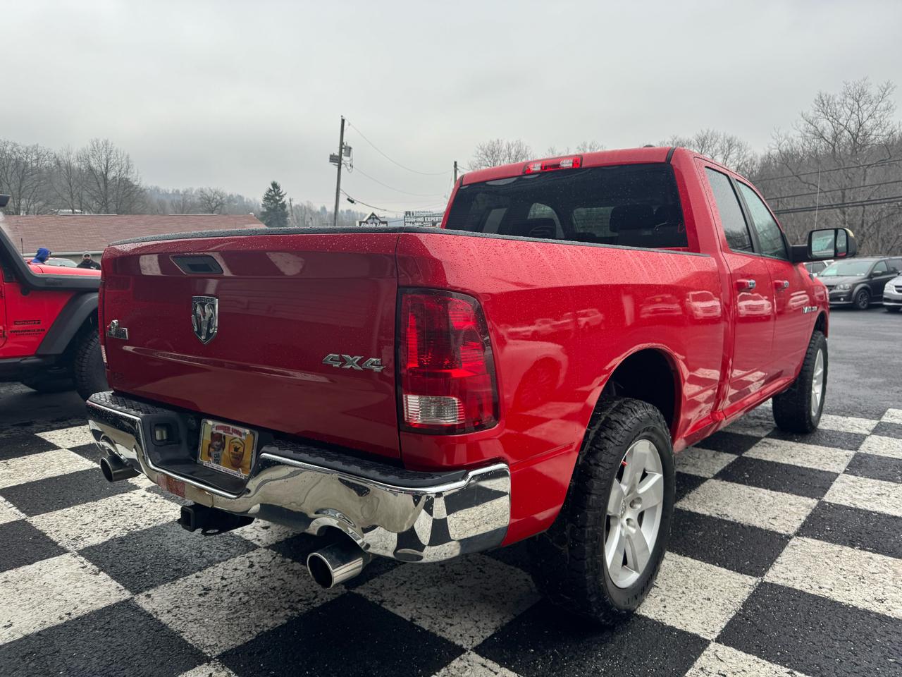 Dodge Ram 1500 4WD Quad Cab 140.5" SLT 2010