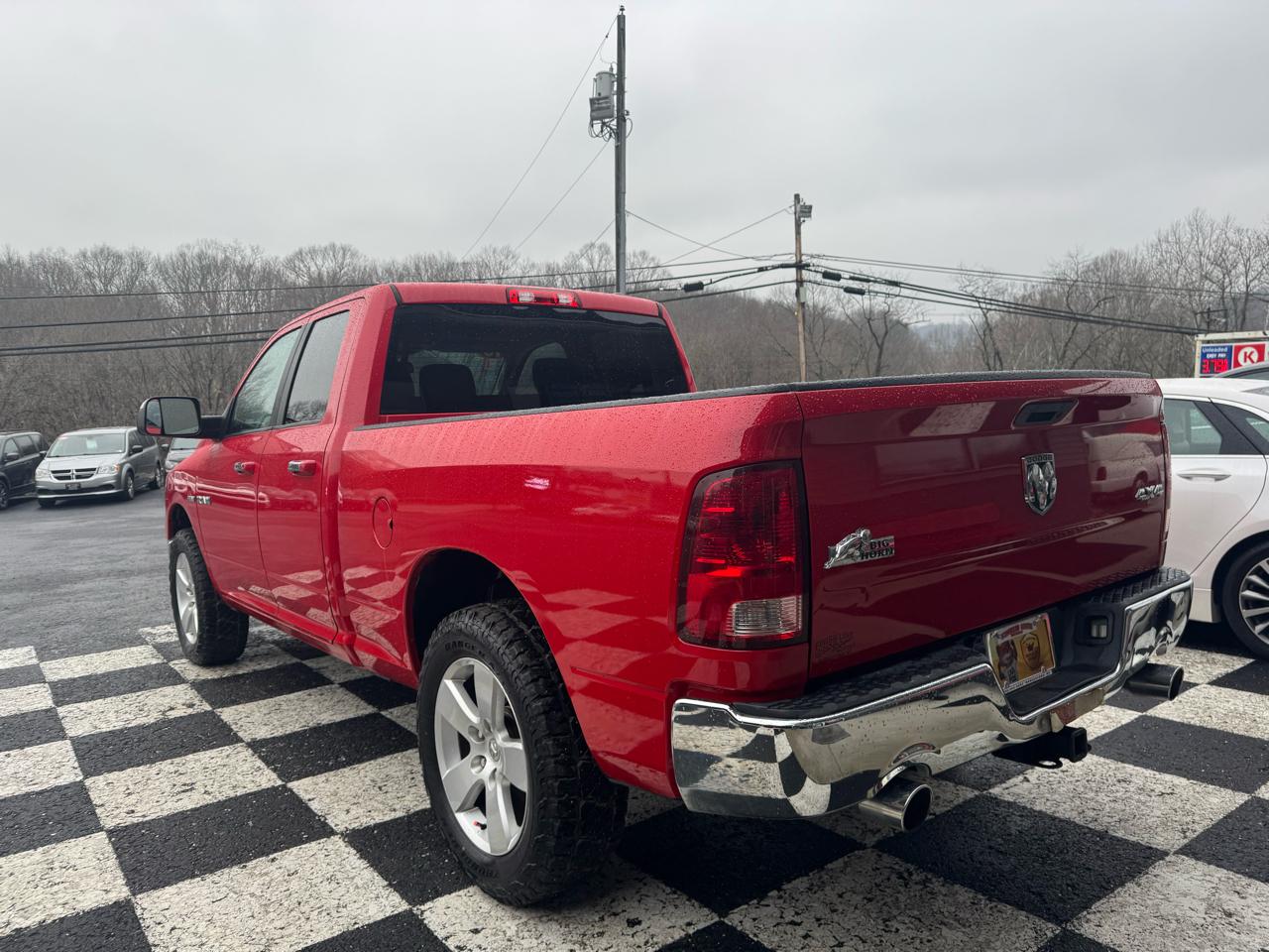 Dodge Ram 1500 4WD Quad Cab 140.5" SLT 2010