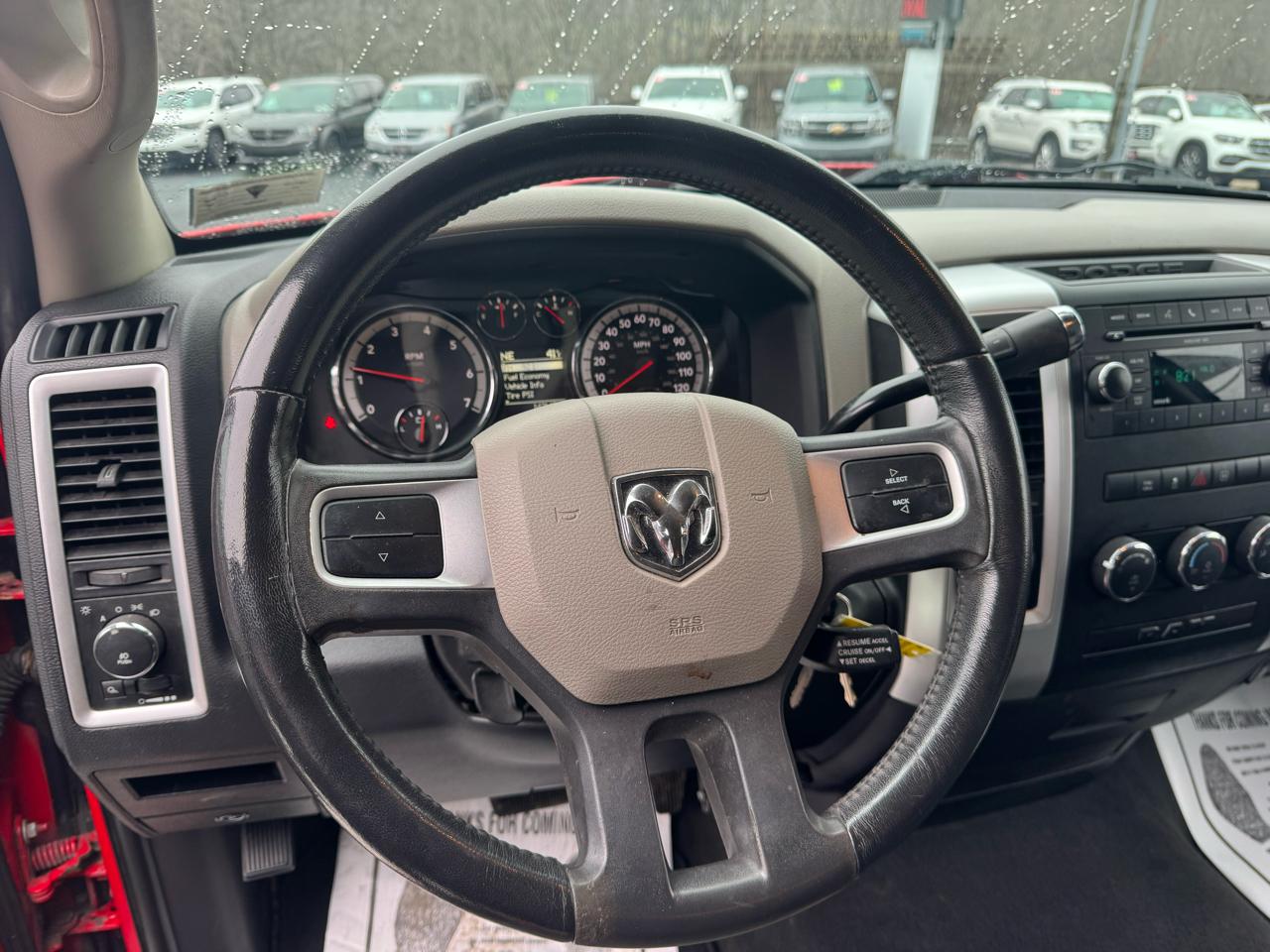 Dodge Ram 1500 4WD Quad Cab 140.5" SLT 2010