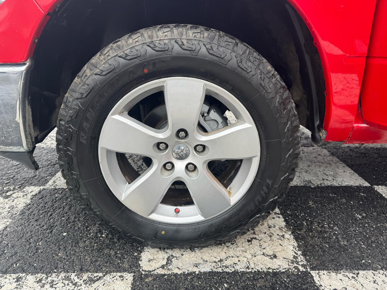 Dodge Ram 1500 4WD Quad Cab 140.5" SLT 2010