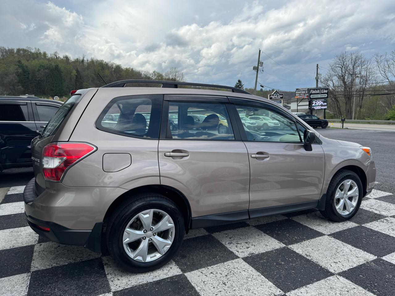 Subaru Forester 4dr CVT 2.5i PZEV 2015