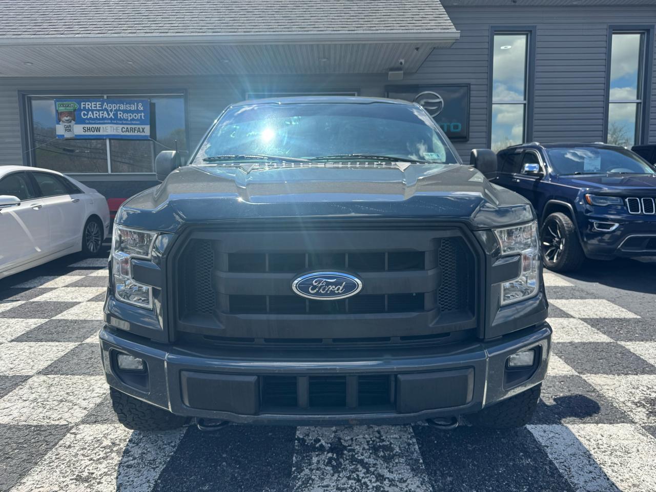 Ford F-150 4WD SuperCrew 139" XL 2017