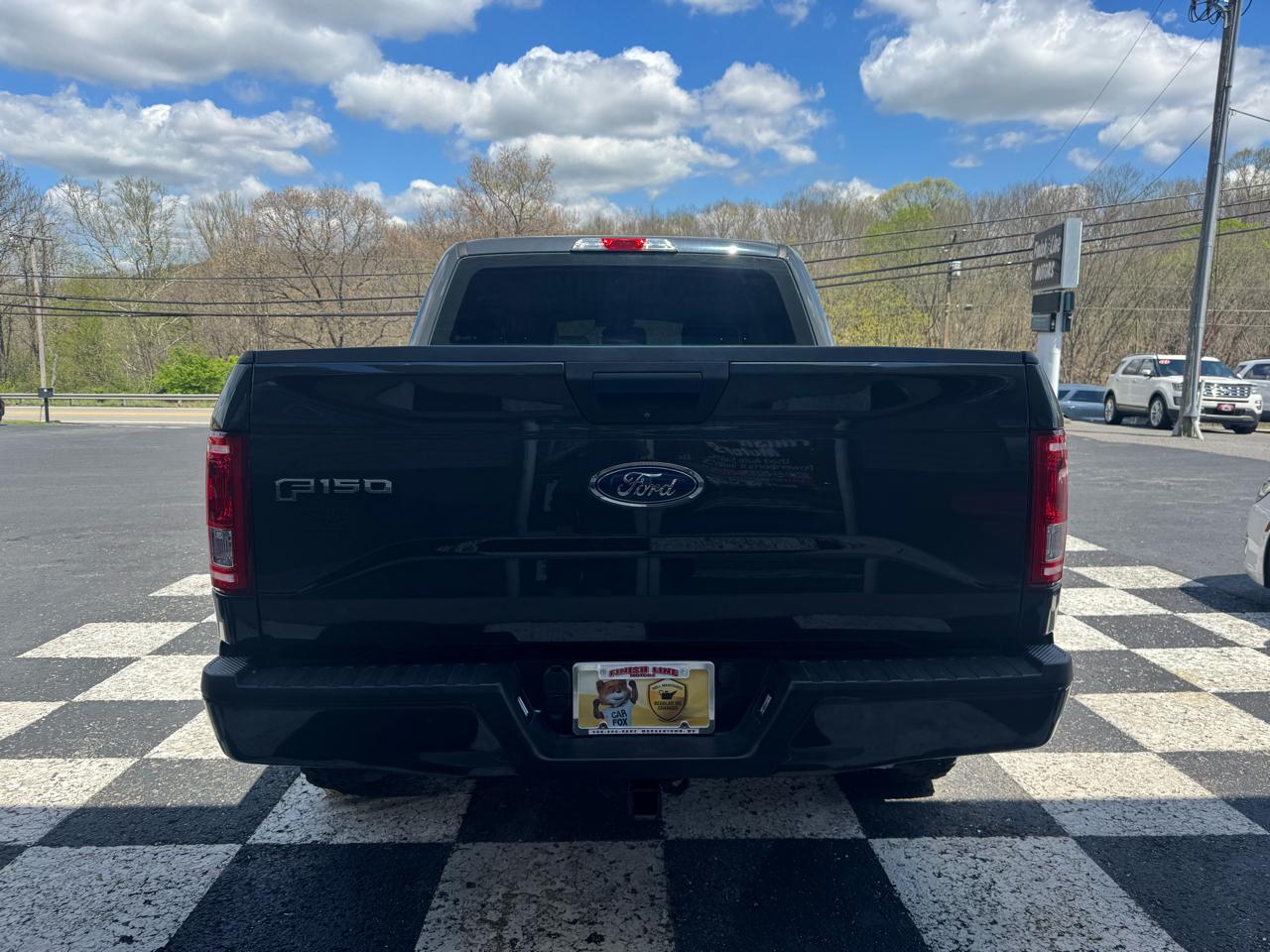 Ford F-150 4WD SuperCrew 139" XL 2017