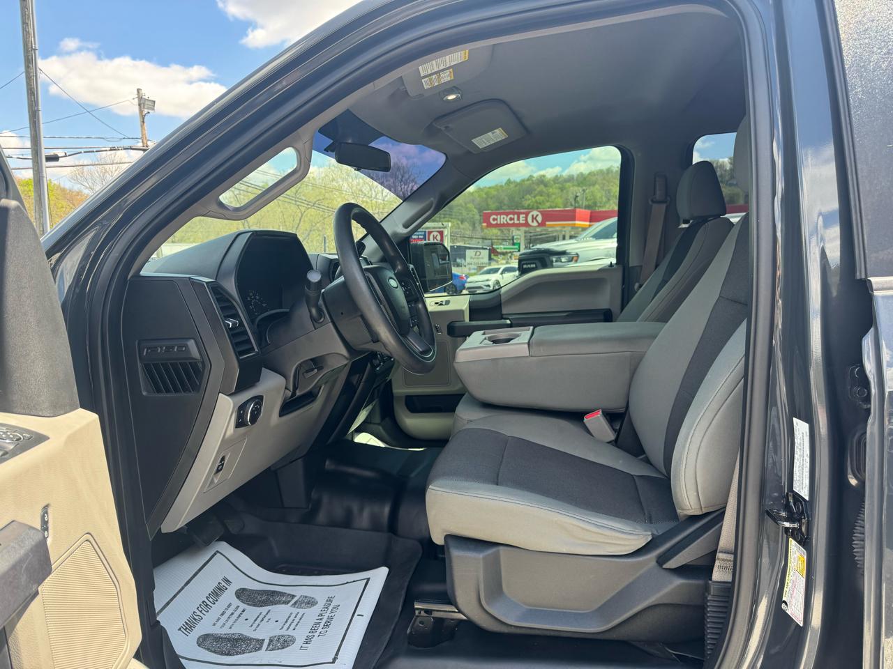 Ford F-150 4WD SuperCrew 139" XL 2017