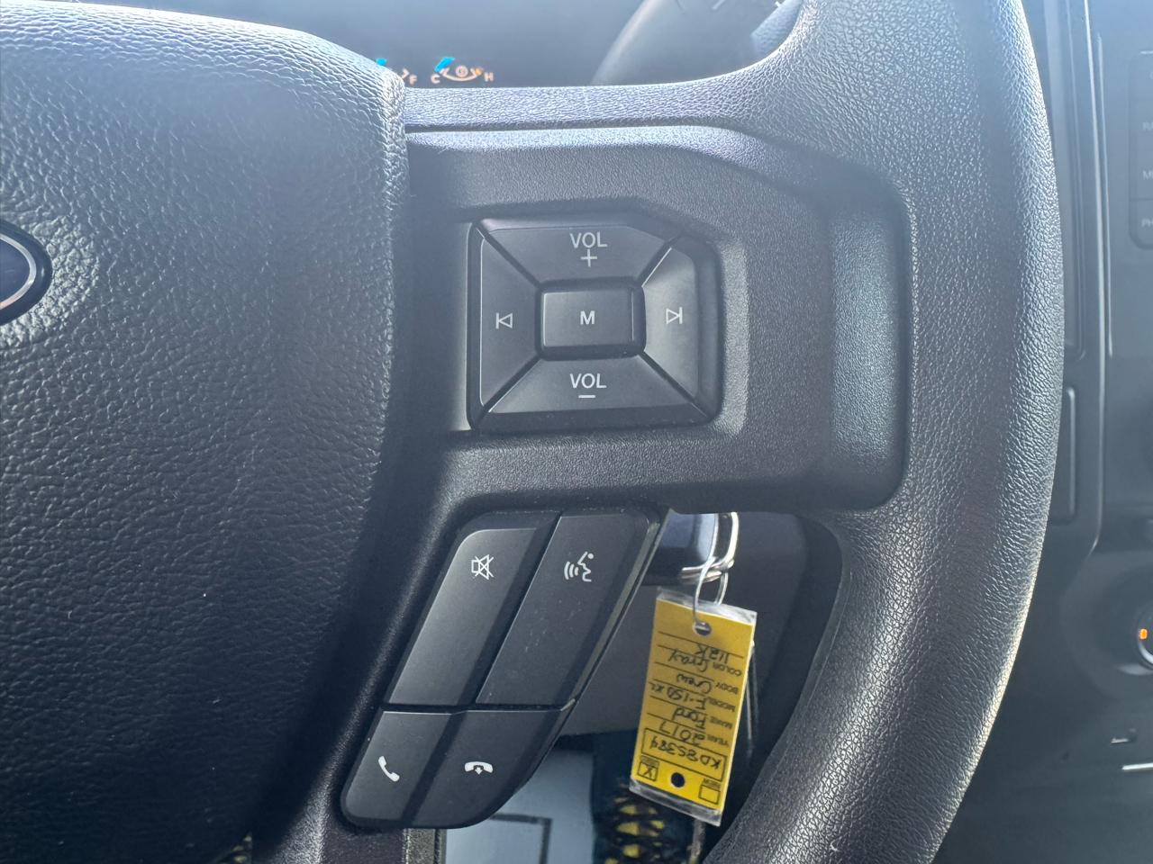 Ford F-150 4WD SuperCrew 139" XL 2017