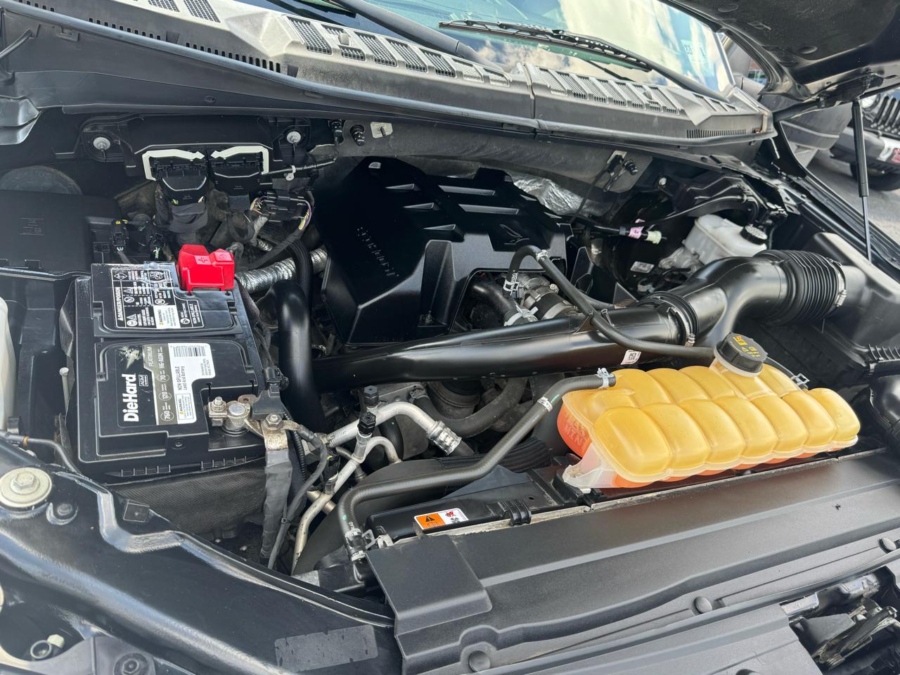 Ford F-150 4WD SuperCrew 139" XL 2017