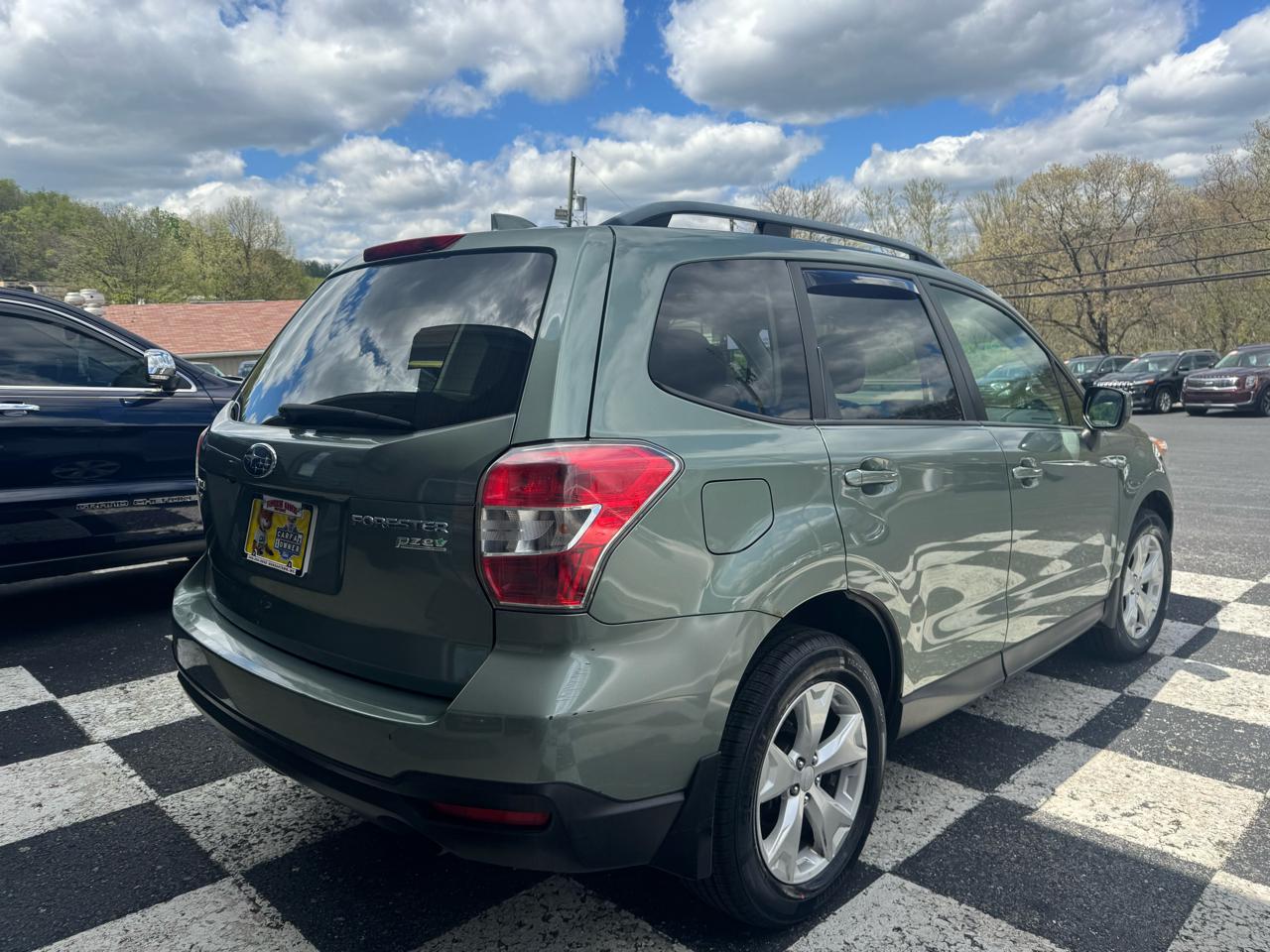 Subaru Forester 4dr CVT 2.5i Premium PZEV 2016