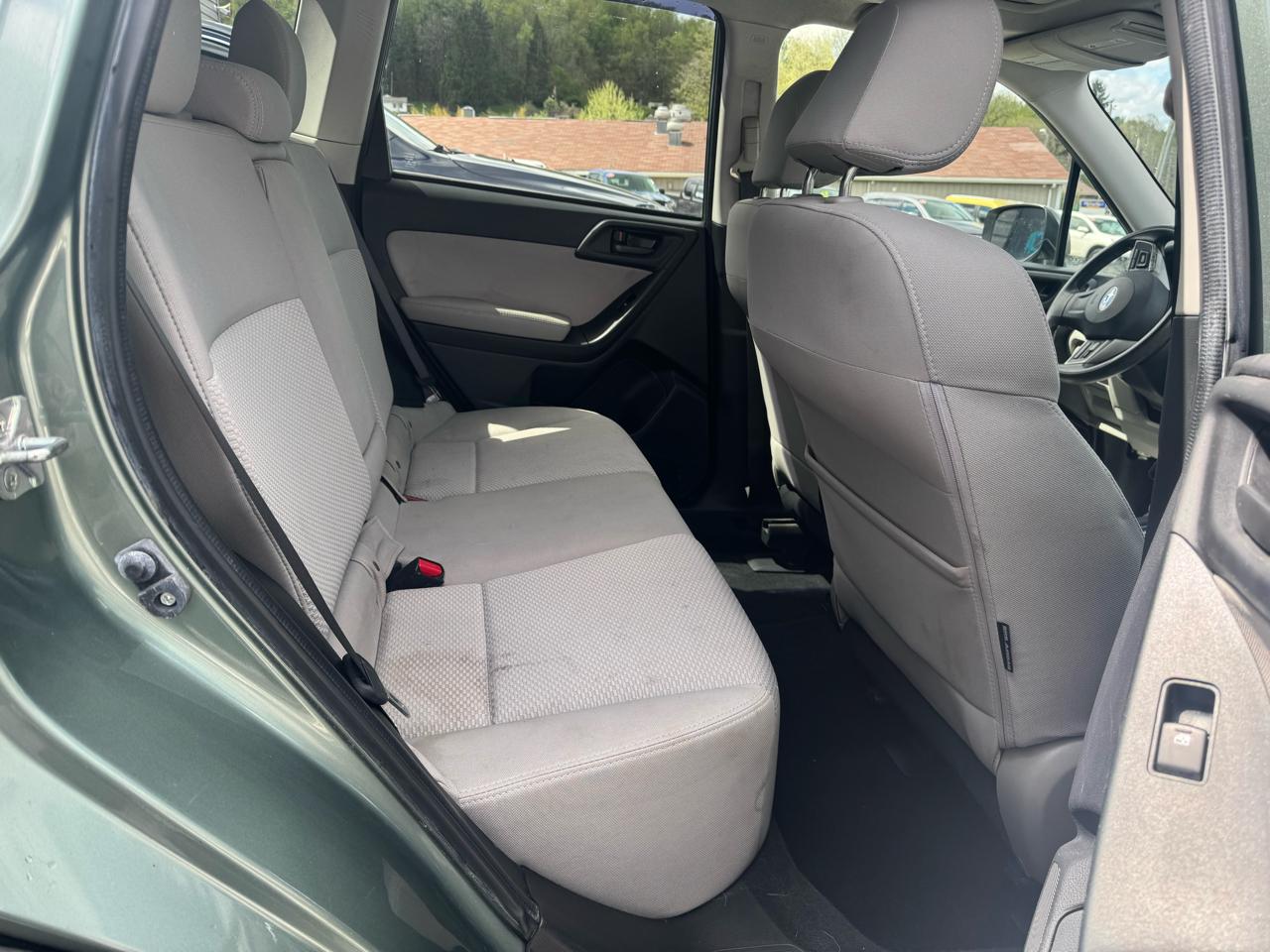 Subaru Forester 4dr CVT 2.5i Premium PZEV 2016