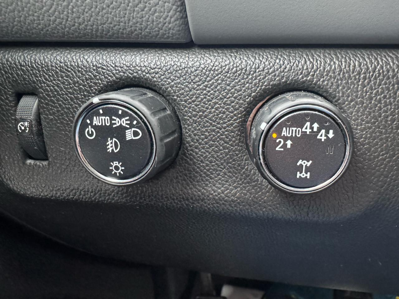 Chevrolet Colorado 4WD Crew Cab 140.5" LT 2017