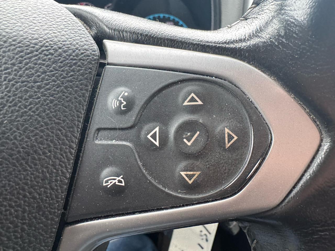 Chevrolet Colorado 4WD Crew Cab 140.5" LT 2017