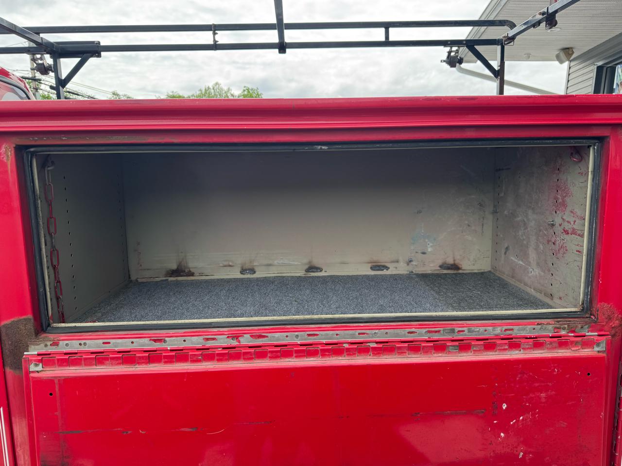 Ford Super Duty F-450 DRW Reg Cab 141" WB 60" CA XLT 2004