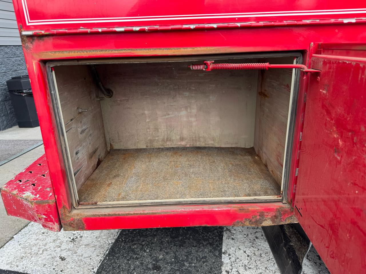 Ford Super Duty F-450 DRW Reg Cab 141" WB 60" CA XLT 2004