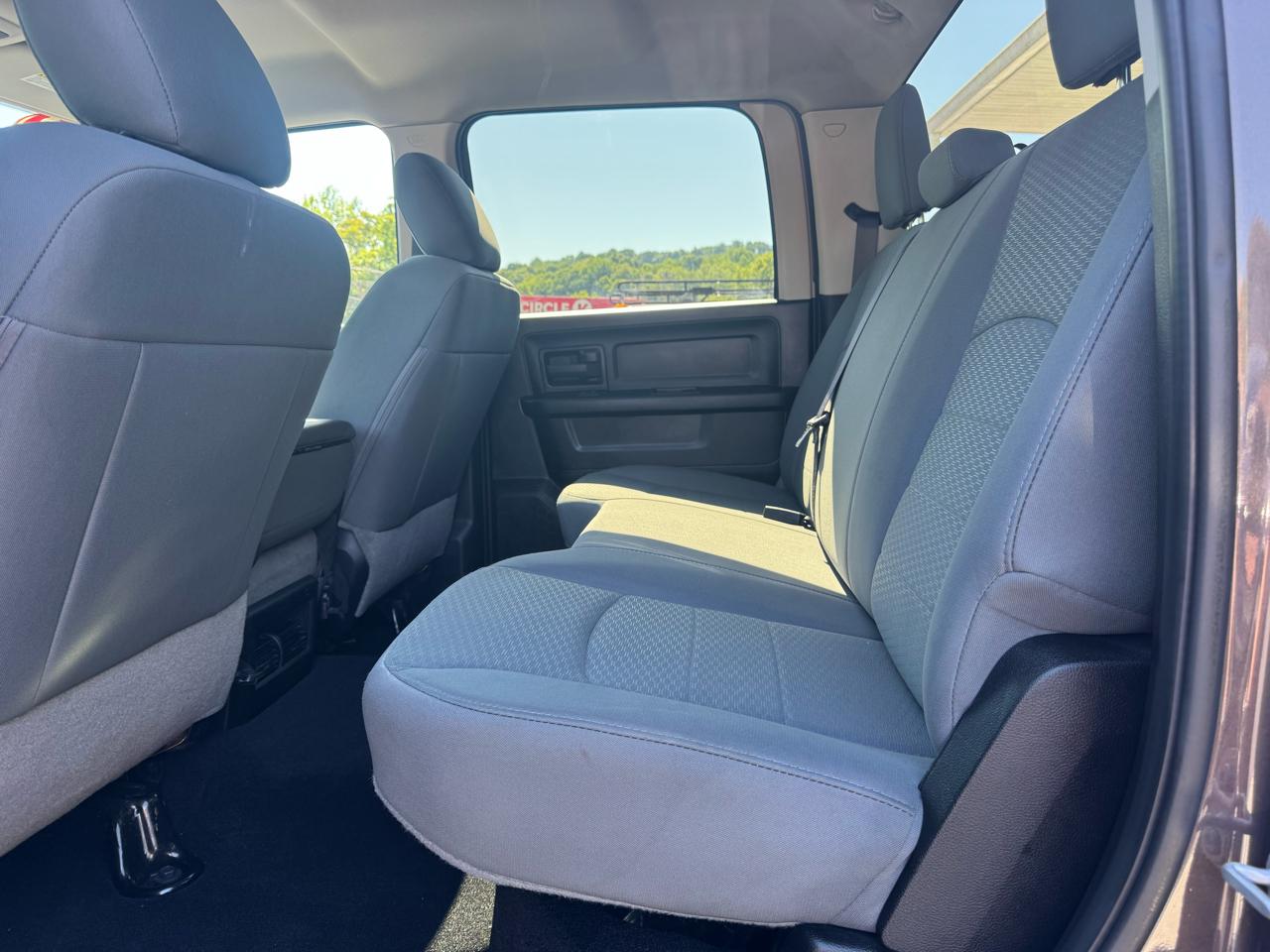 RAM 2500 Tradesman 4x4 Crew Cab 6'4" Box 2018