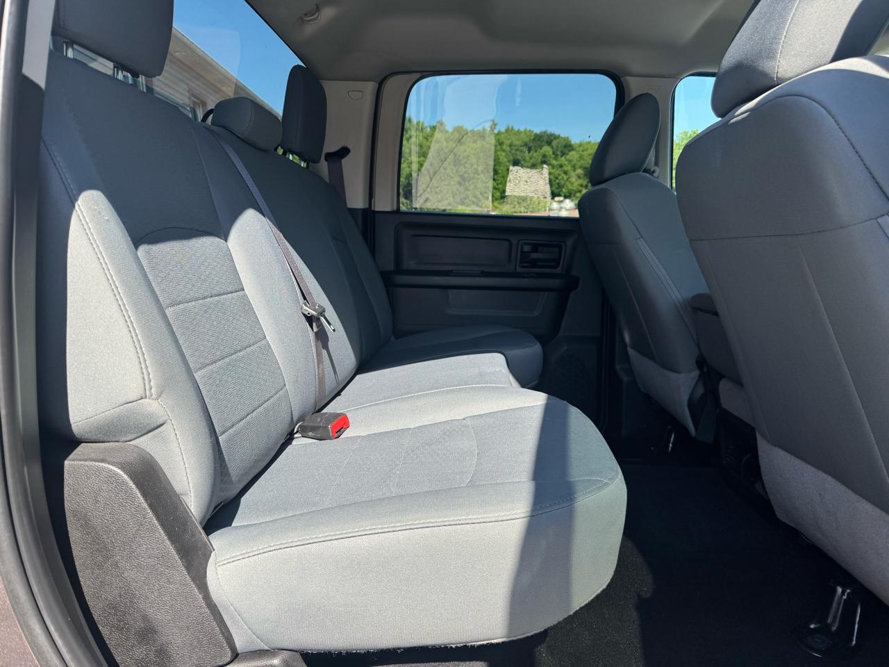 RAM 2500 Tradesman 4x4 Crew Cab 6'4" Box 2018