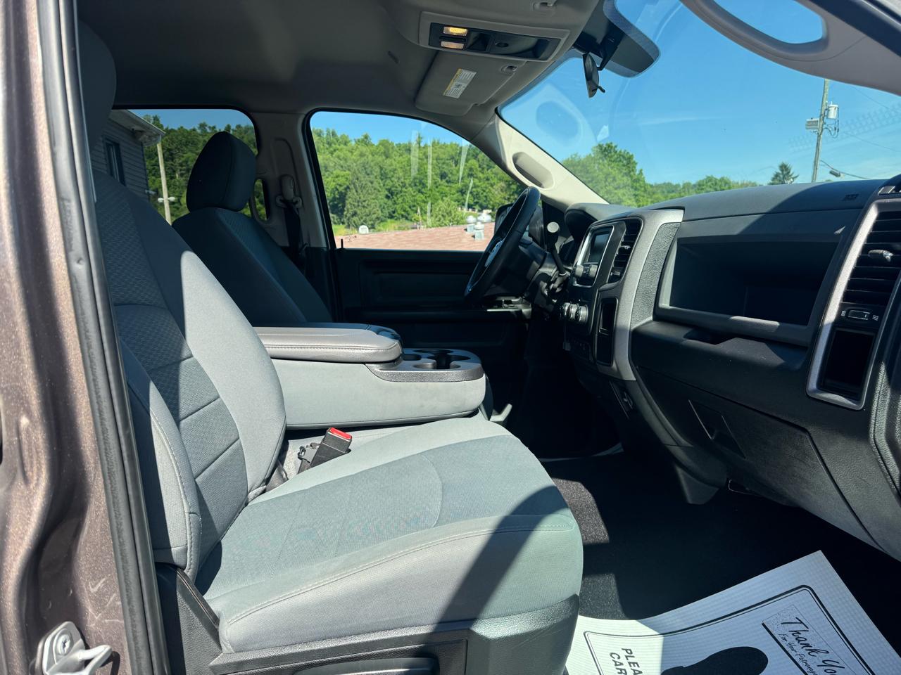 RAM 2500 Tradesman 4x4 Crew Cab 6'4" Box 2018