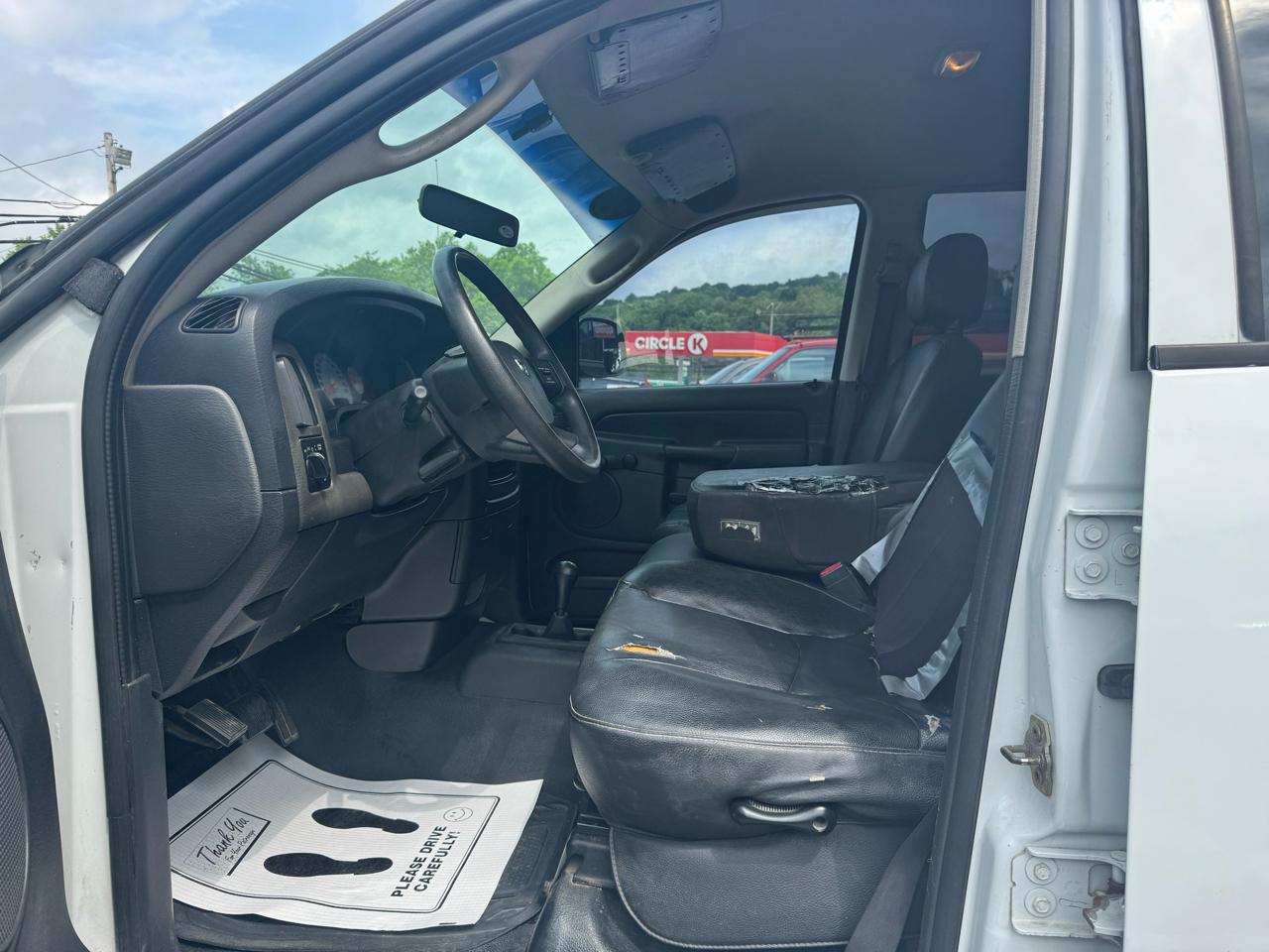 Dodge Ram 2500 4dr Quad Cab 160.5" WB 4WD ST 2005