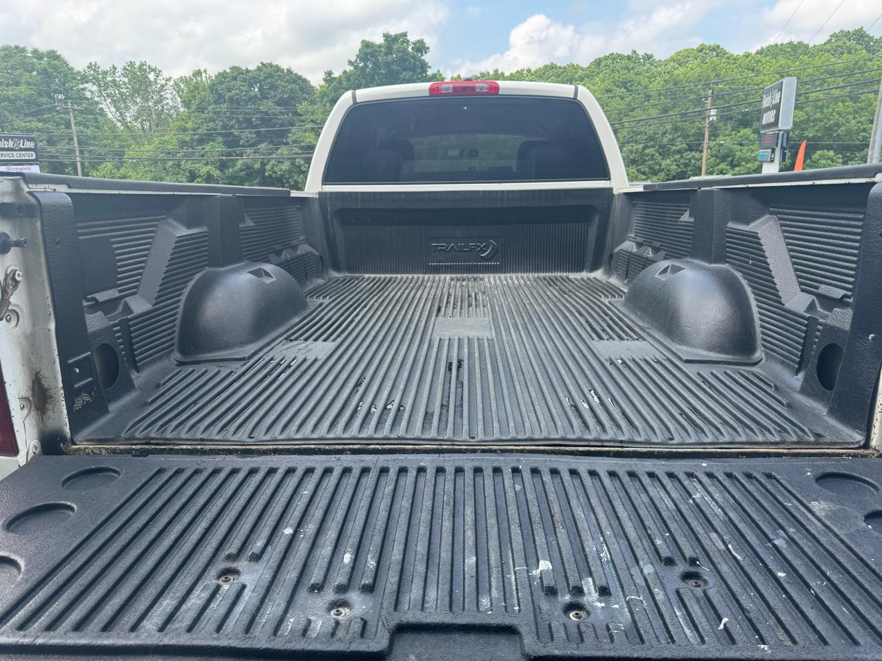 Dodge Ram 2500 4dr Quad Cab 160.5" WB 4WD ST 2005