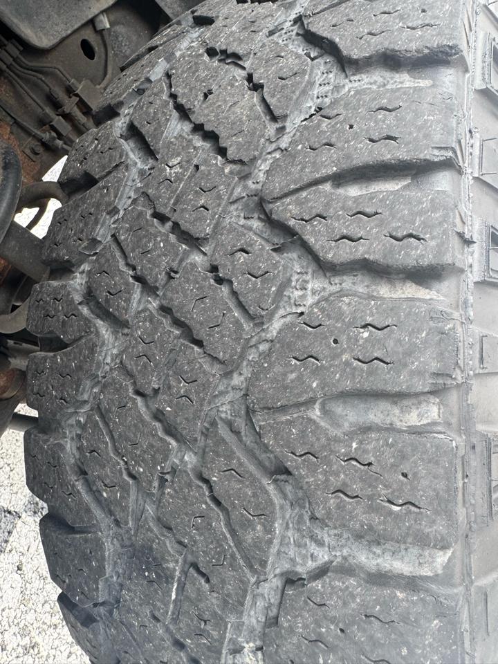 Dodge Ram 2500 4dr Quad Cab 160.5" WB 4WD ST 2005