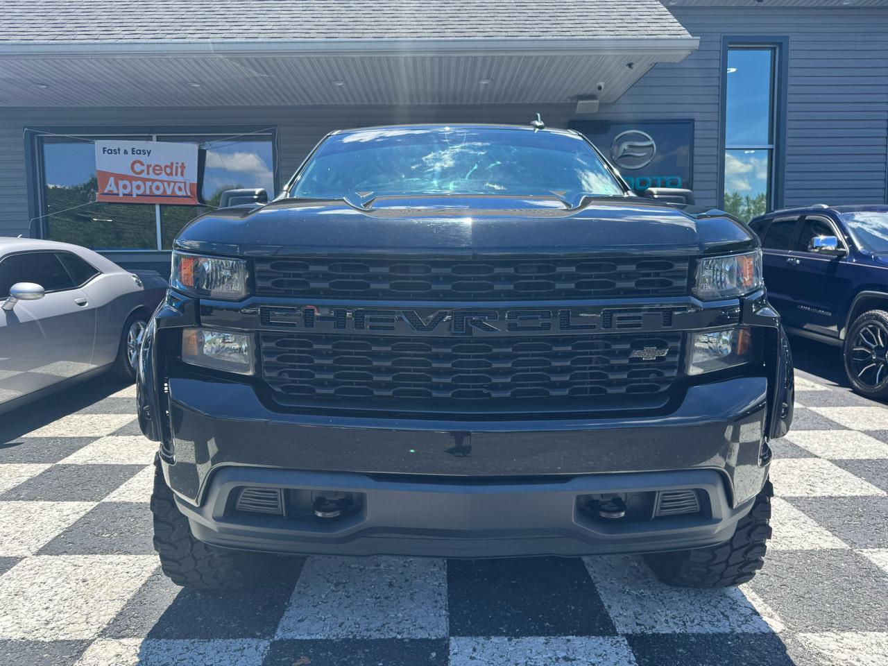 Chevrolet Silverado 1500 4WD Double Cab 147" Custom 2020