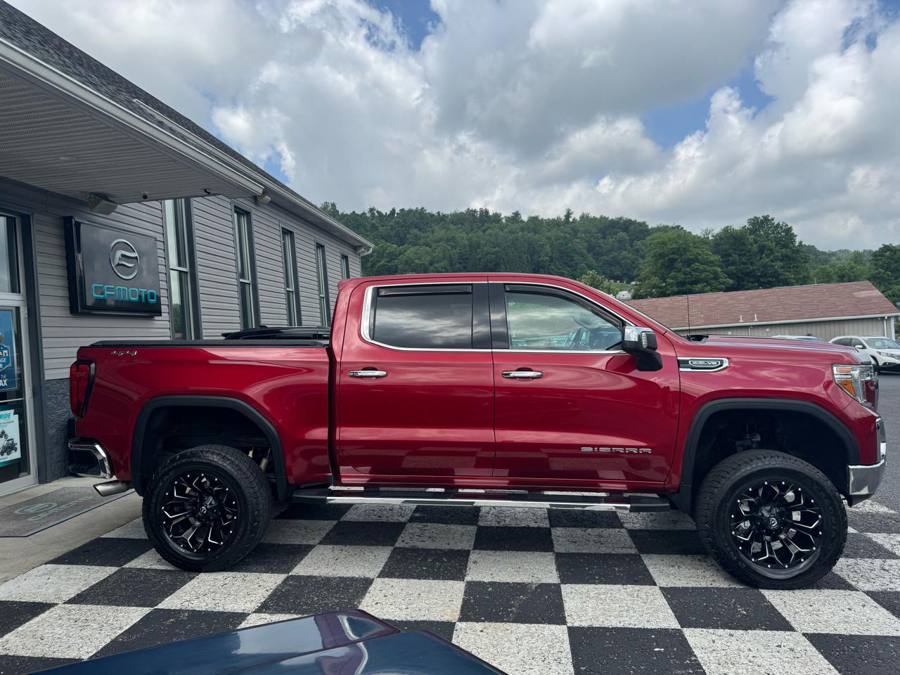 GMC Sierra 1500 4WD Crew Cab 147" SLT 2020