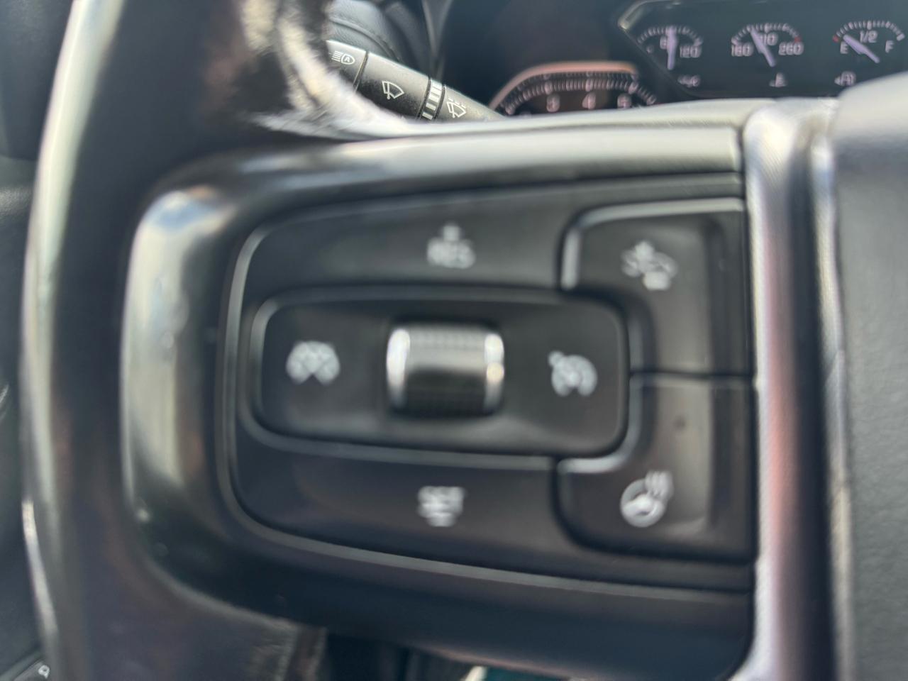 GMC Sierra 1500 4WD Crew Cab 147" SLT 2020