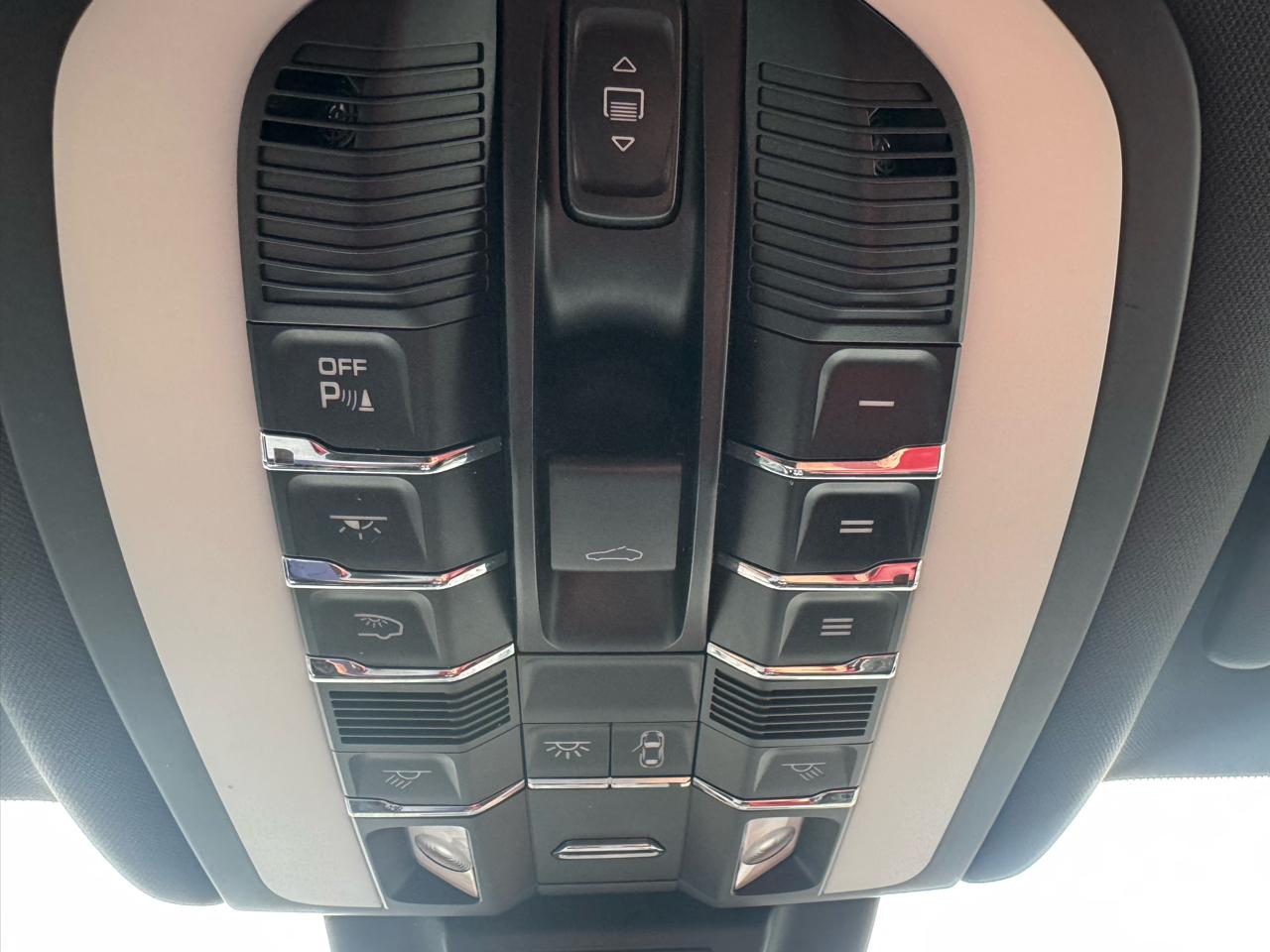 Porsche Macan AWD 2018