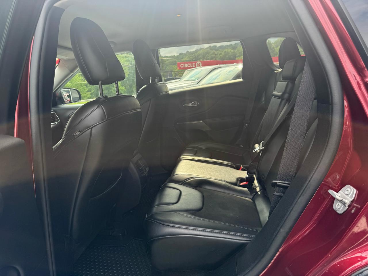 Jeep Cherokee Latitude Plus 4x4 2019