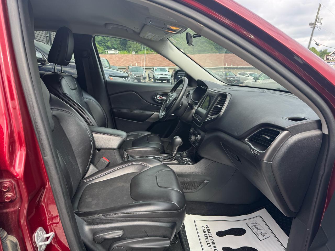 Jeep Cherokee Latitude Plus 4x4 2019